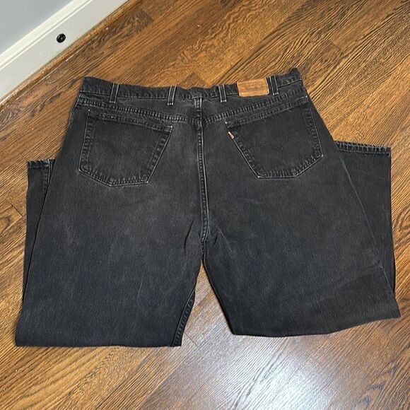 Vintage Levi’s 545 Orange Tab Distressed Black Wash - Size 44x30 - Picture 2 of 9